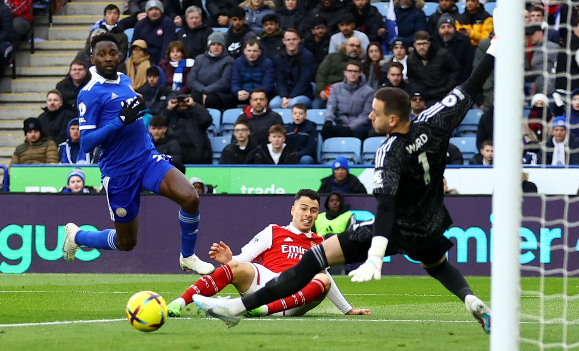 闭嘴手势 闭嘴手势